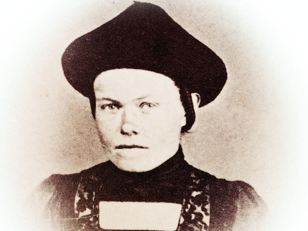Felders geliebte Frau Nanni. Die Liebe sowie der Tod spielten im Leben und Werk Felders eine wichtige Rolle. Felders geliebte Frau Nanni. Die Liebe sowie der Tod spielten im Leben und Werk Felders eine wichtige Rolle.