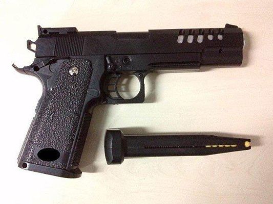 Am Praterstern kam es zu einer gefährlichen Drohung mit dieser Softgun Am Praterstern kam es zu einer gefährlichen Drohung mit dieser Softgun