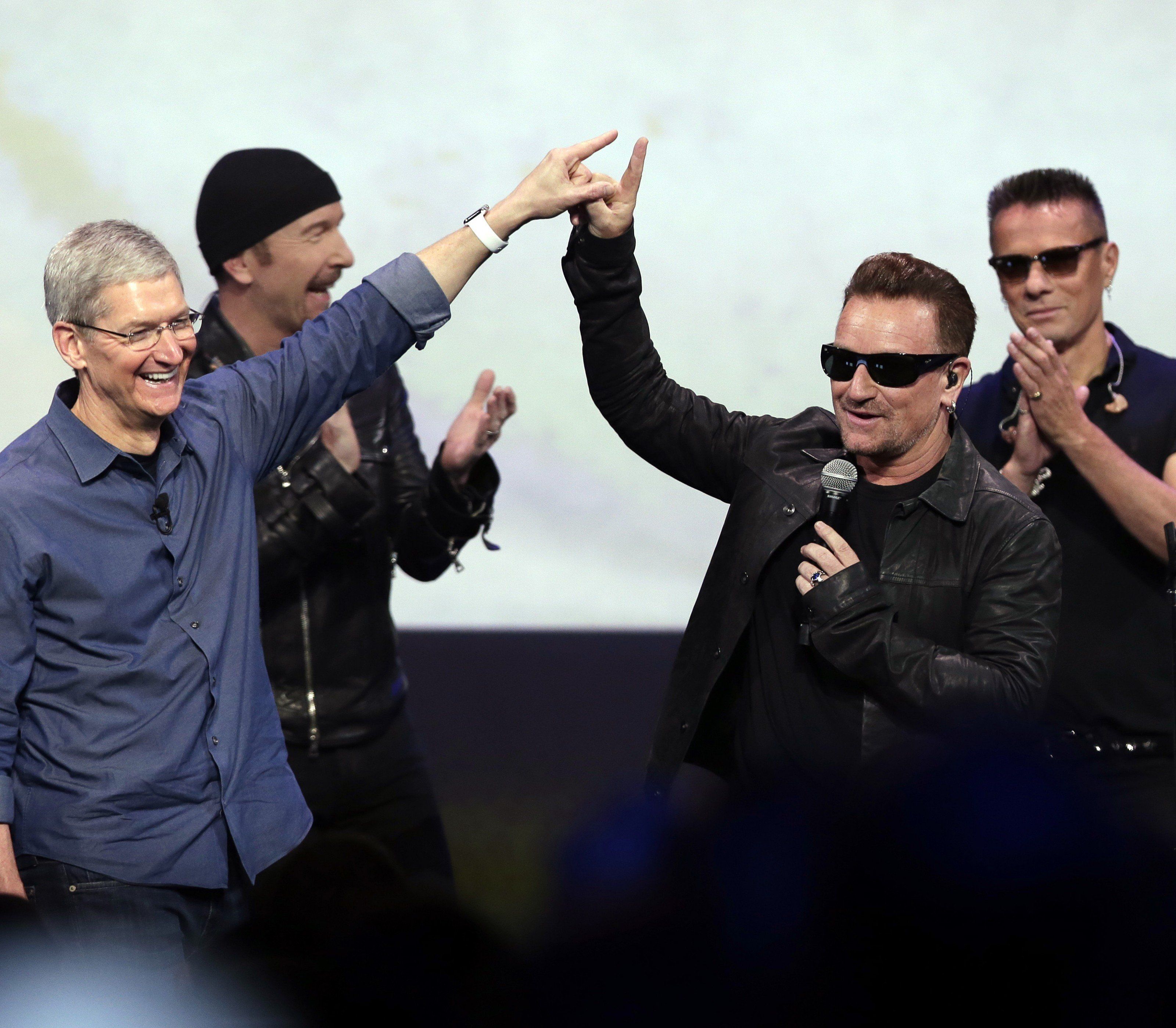 Ungefragter U2-Download in Mediathek sorgte für heftige Kritik. Ungefragter U2-Download in Mediathek sorgte für heftige Kritik.