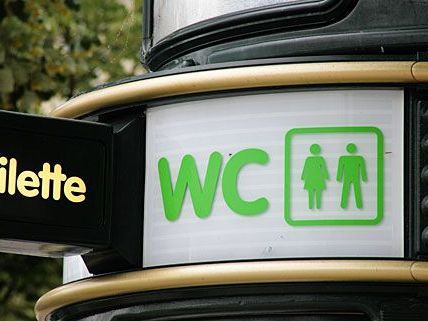 Blick ins Klo: Neue Ausstellung in Wien. Blick ins Klo: Neue Ausstellung in Wien.