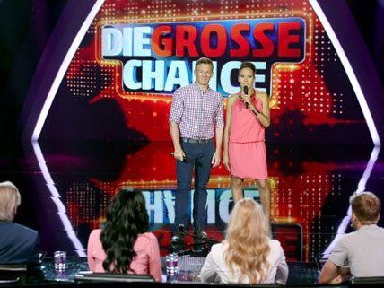 Moderiert wird die Show von Andi Knoll und Alice Tumler. Moderiert wird die Show von Andi Knoll und Alice Tumler.