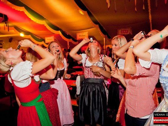 Darauf dürfen sich Wiesn-Fans freuen: Die Highlights beim Wiener Oktoberfest 2014.