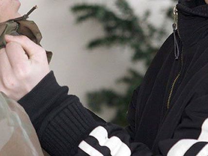 Schüler von Jugendbnande ausgeraubt Schüler von Jugendbnande ausgeraubt