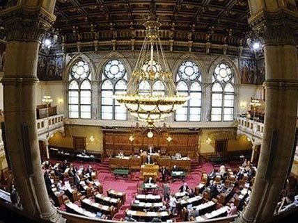 Hitzige Diskussionen im Wiener Landtag zur Flüchtlingsunterbringung. Hitzige Diskussionen im Wiener Landtag zur Flüchtlingsunterbringung.