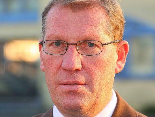 Feuerwehrinspektor Hubert Vetter Feuerwehrinspektor Hubert Vetter