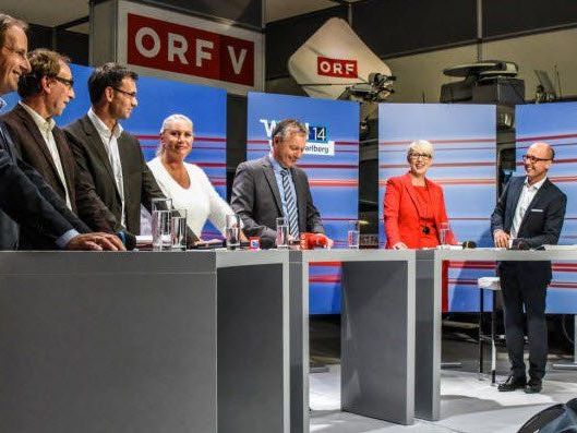 Diskussionsrunde: (v. l.) Dieter Egger (FP), Johannes Rauch (Grüne) und LH Markus Wallner (VP), die Moderatoren Verena Daum-Kuzmanovic und Gerd Endrich mit Sabine Scheffknecht (Neos) und Michael Ritsch (SP). Diskussionsrunde: (v. l.) Dieter Egger (FP), Johannes Rauch (Grüne) und LH Markus Wallner (VP), die Moderatoren Verena Daum-Kuzmanovic und Gerd Endrich mit Sabine Scheffknecht (Neos) und Michael Ritsch (SP).