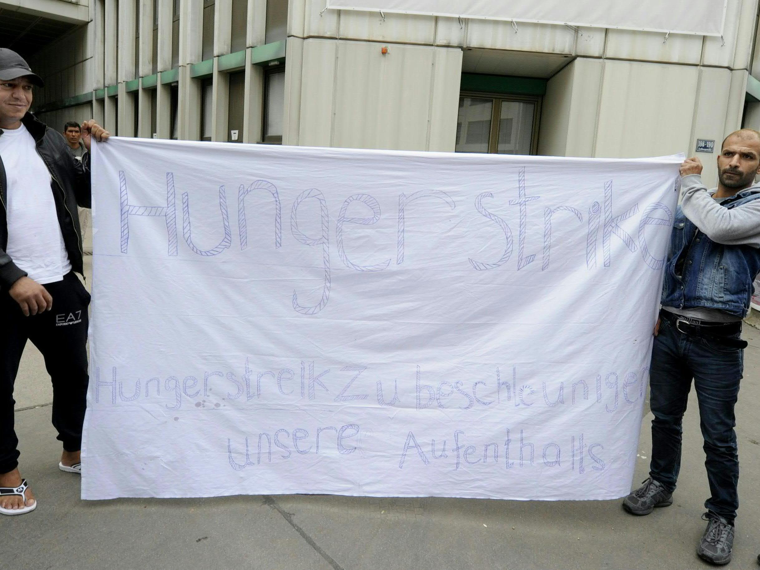 Flüchtlinge in Erdberg kündigen Hungerstreik an