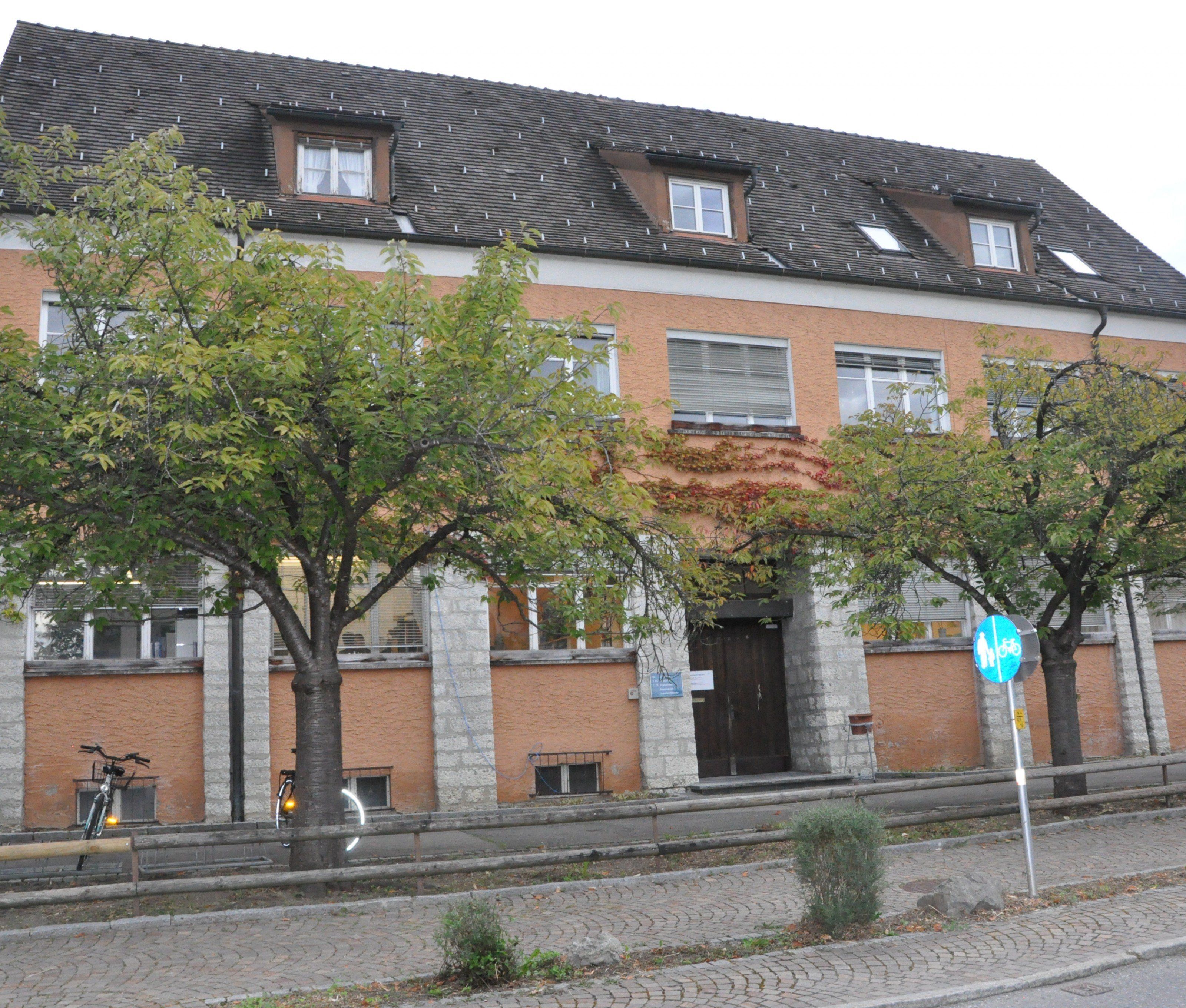 Zwischenwasser beschloss Rechnungsabschluss mit 5 Gegenstimmen. Zwischenwasser beschloss Rechnungsabschluss mit 5 Gegenstimmen.