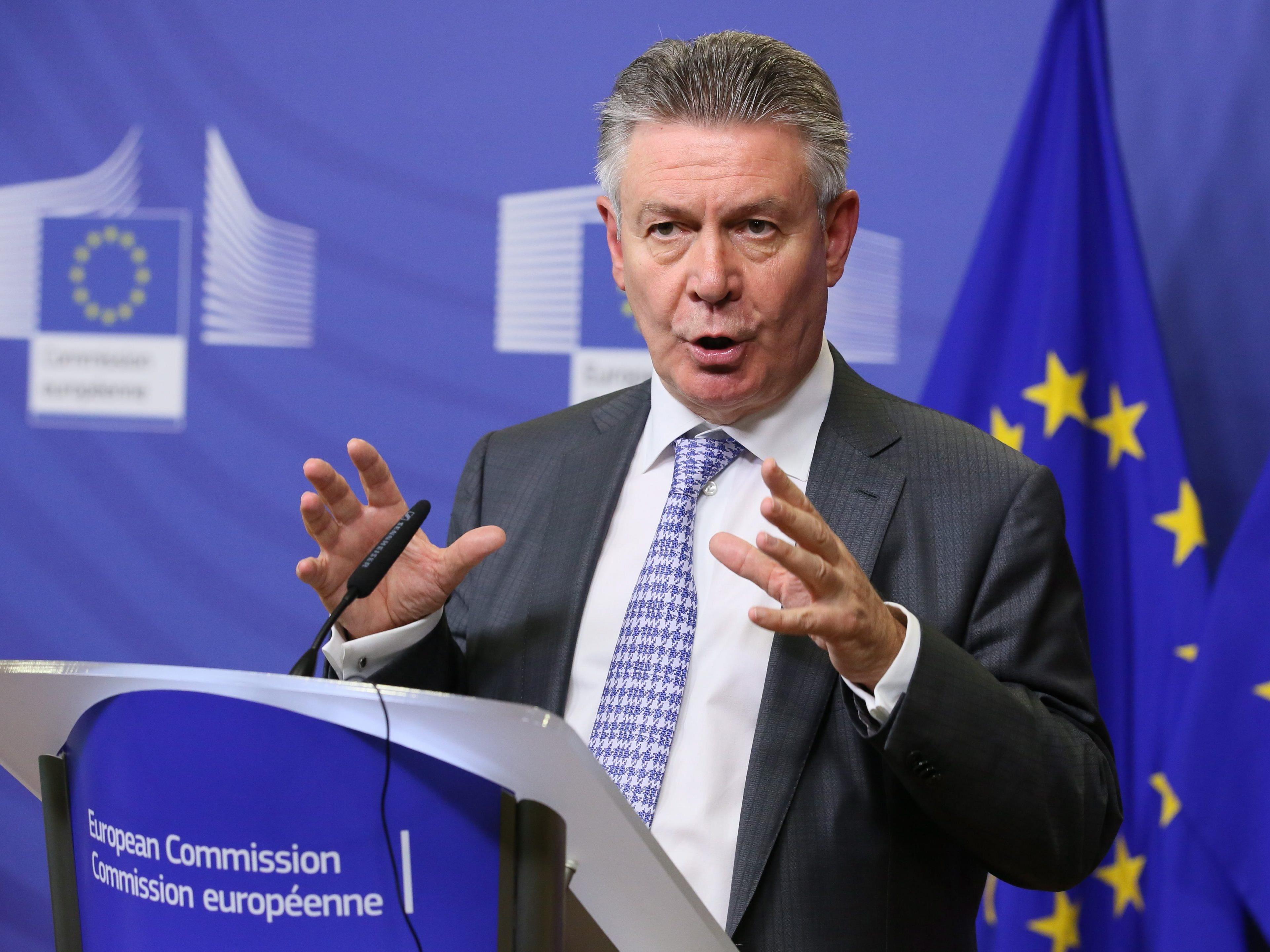 De Gucht will überzogene Forderungen an US-Regierung vermeiden