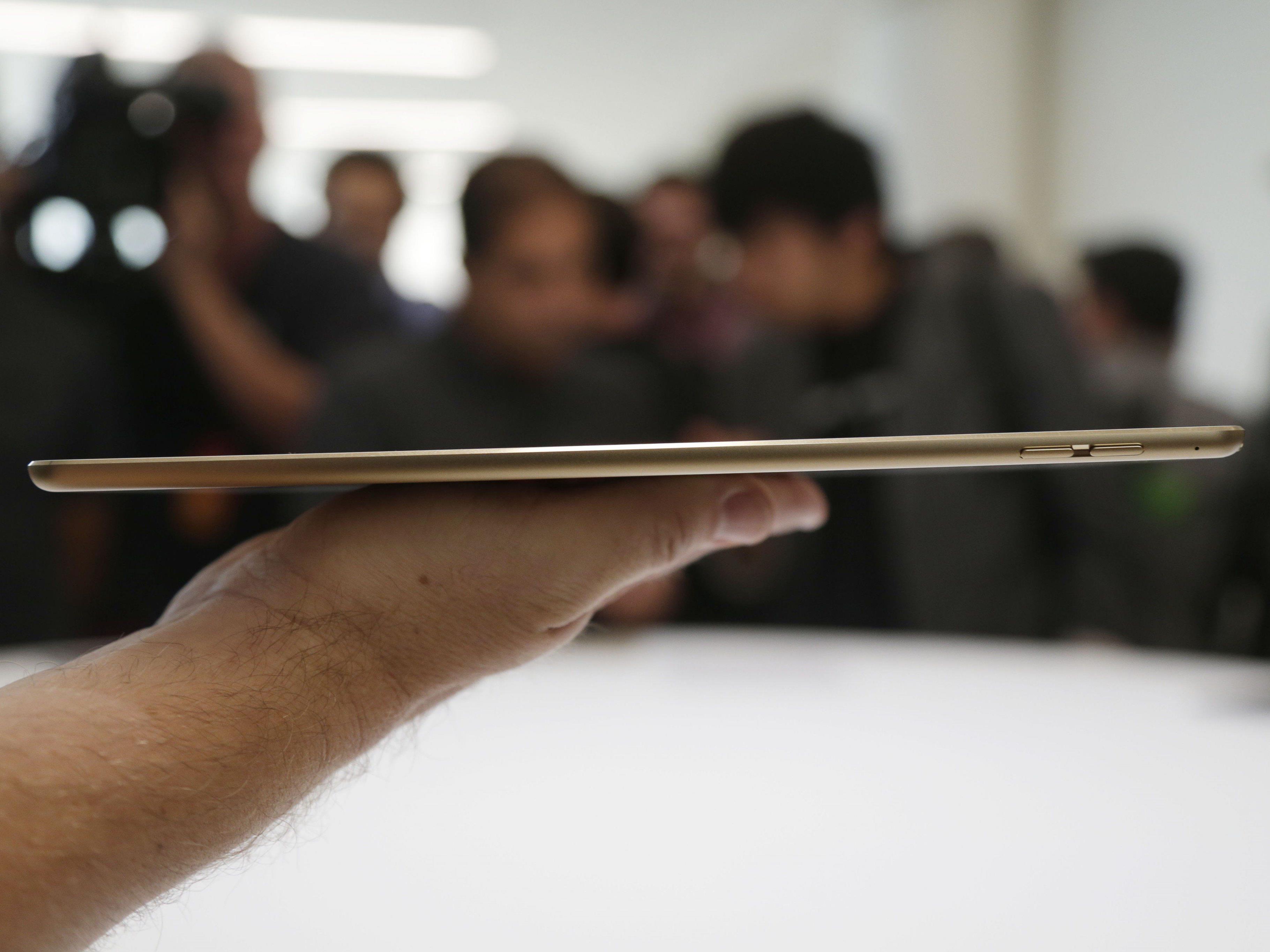 Das "dünnste Tablet der Welt" verbiegt sich leider recht leicht und verärgert die Apple-Kunden.