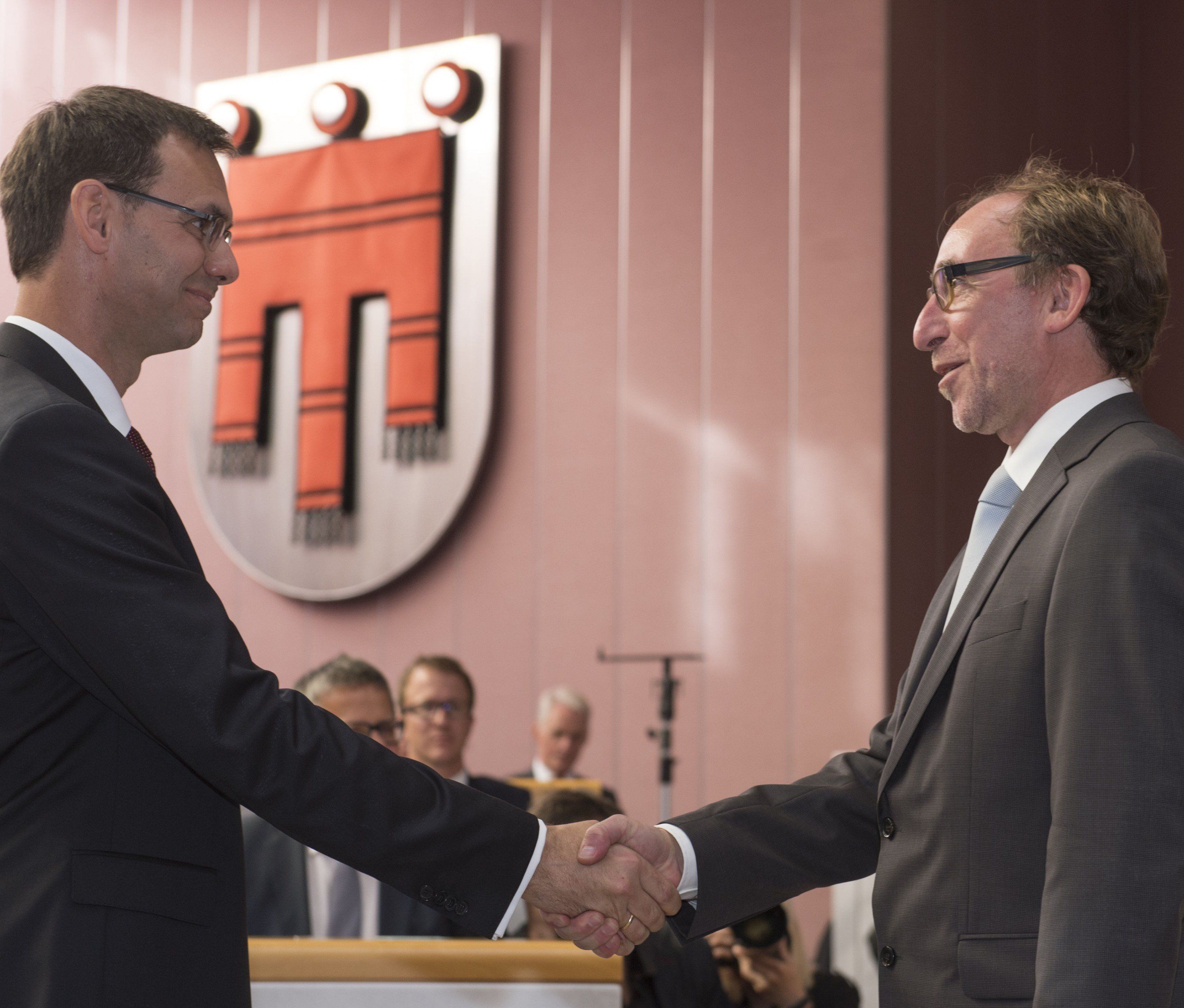 Wallner und Rauch bilden die erste schwarz-grüne Landesregierung. Wallner und Rauch bilden die erste schwarz-grüne Landesregierung.