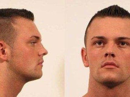 Dieser Mann wird von der Polizei gesucht. Dieser Mann wird von der Polizei gesucht.