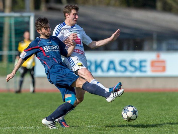 FC Nenzing verlor gegen Andelsbuch knapp mit 1:2. FC Nenzing verlor gegen Andelsbuch knapp mit 1:2.