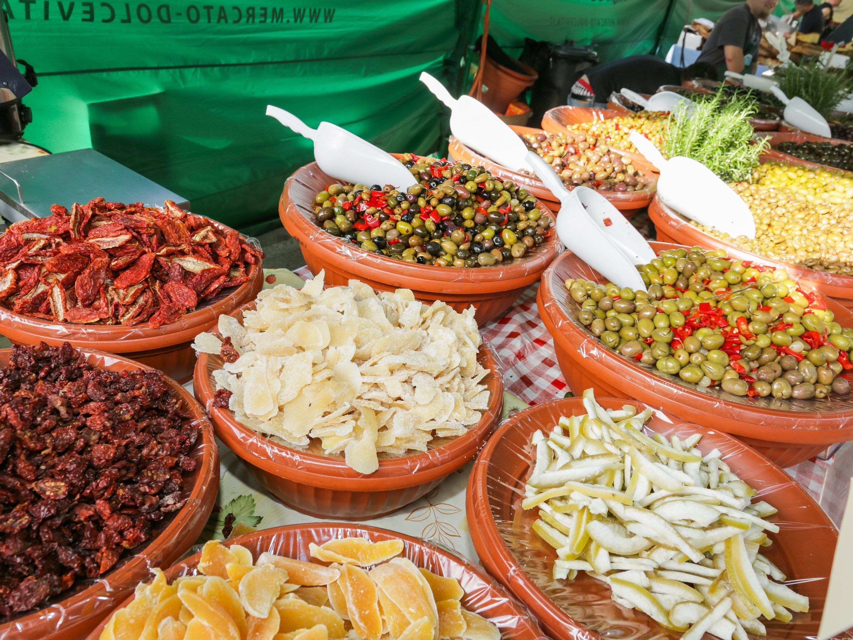 Italienisches Flair in Bludenz: Mercato italiano: Italienischer Spezialitätenmarkt. Italienisches Flair in Bludenz: Mercato italiano: Italienischer Spezialitätenmarkt.