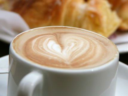 Eine Umfrage zeigt: Die meisten Österreicher lieben Kaffee. Eine Umfrage zeigt: Die meisten Österreicher lieben Kaffee.