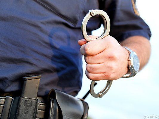 Der Mann wurde sofort festgenommen Der Mann wurde sofort festgenommen