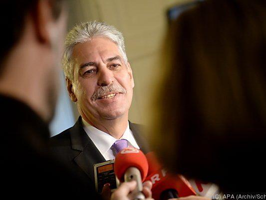 Finanzminister Schelling erhielt "Zahlschein"