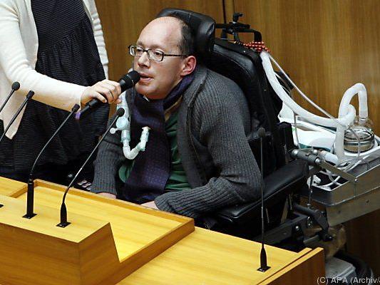 Behindertensprecher Huainigg weiter dagegen