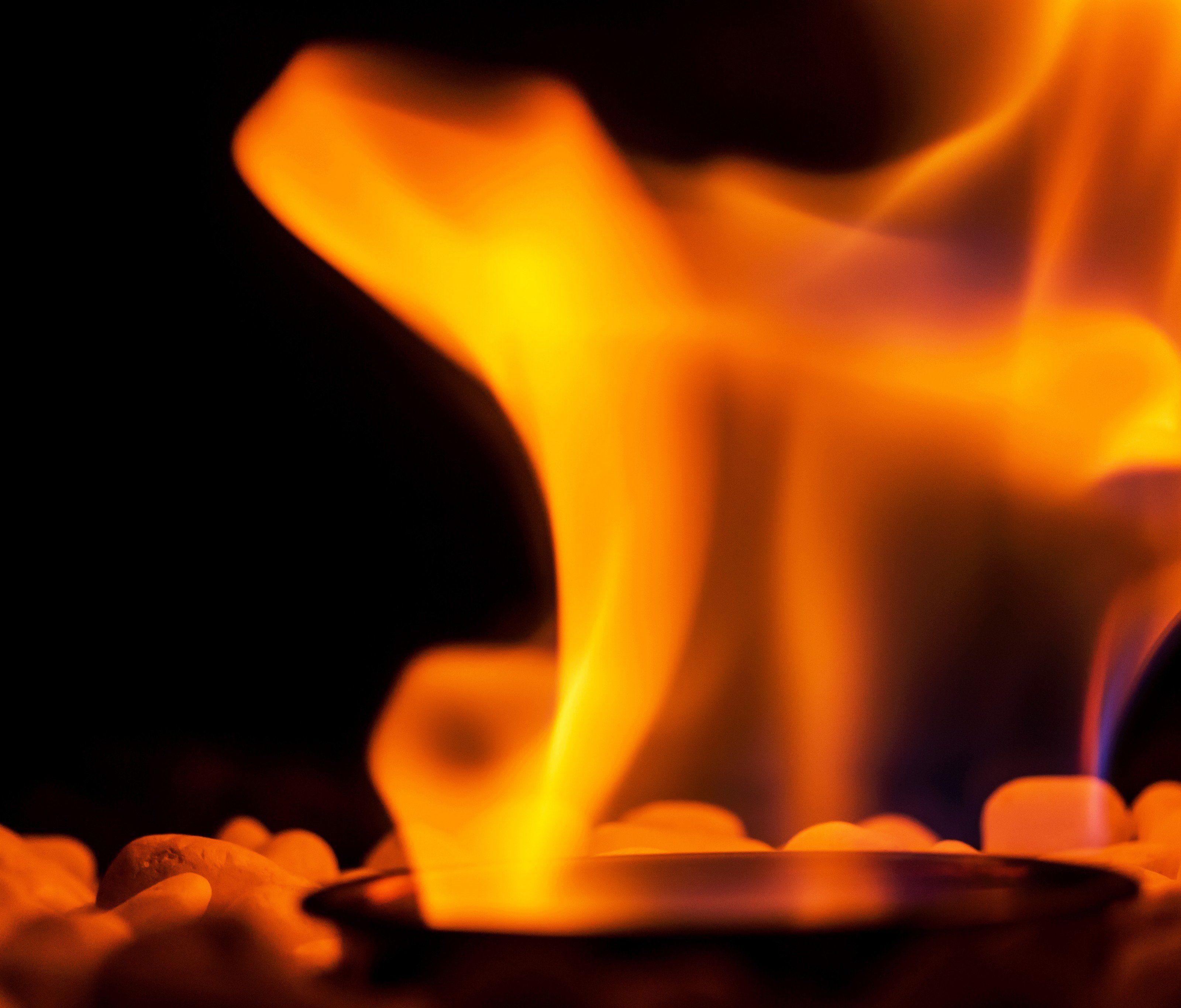 Grandgefahr durch Designfeuer Grandgefahr durch Designfeuer
