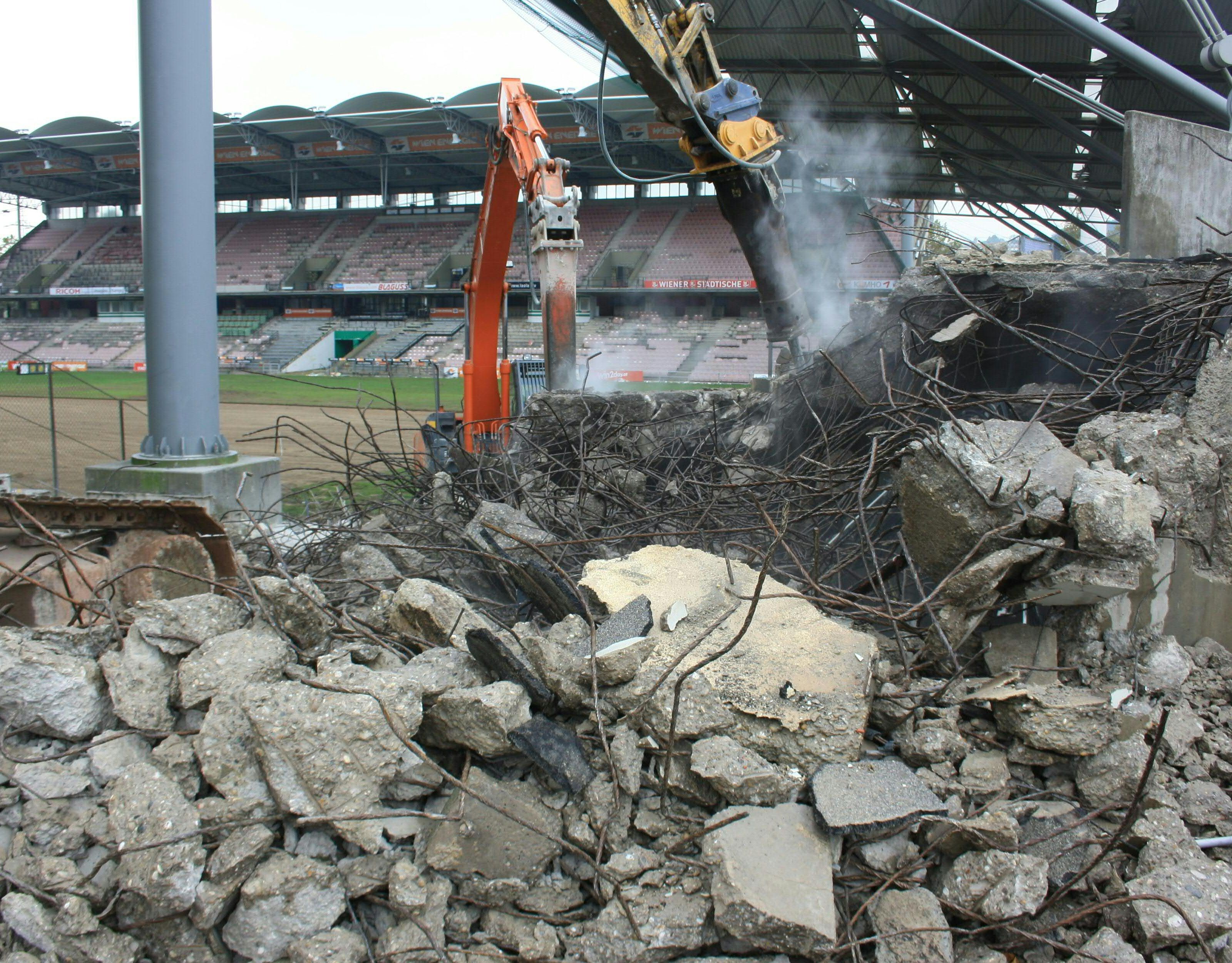 Das Hanappi-Stadion wurde bereits abgerissen - nun wurde der Bau des "Allianz Stadions" genehmigt. Das Hanappi-Stadion wurde bereits abgerissen - nun wurde der Bau des "Allianz Stadions" genehmigt.