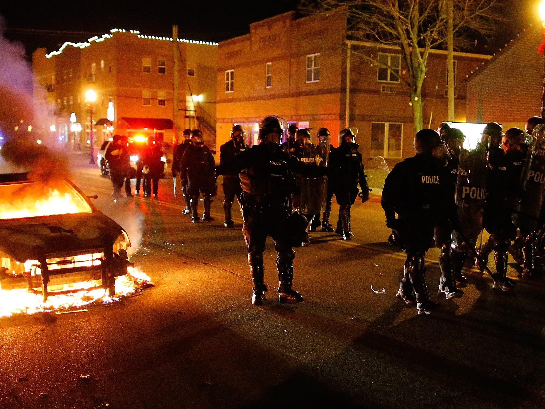 Keine Anklage gegen Polizisten nach Todesschüssen: Proteste in Ferguson.