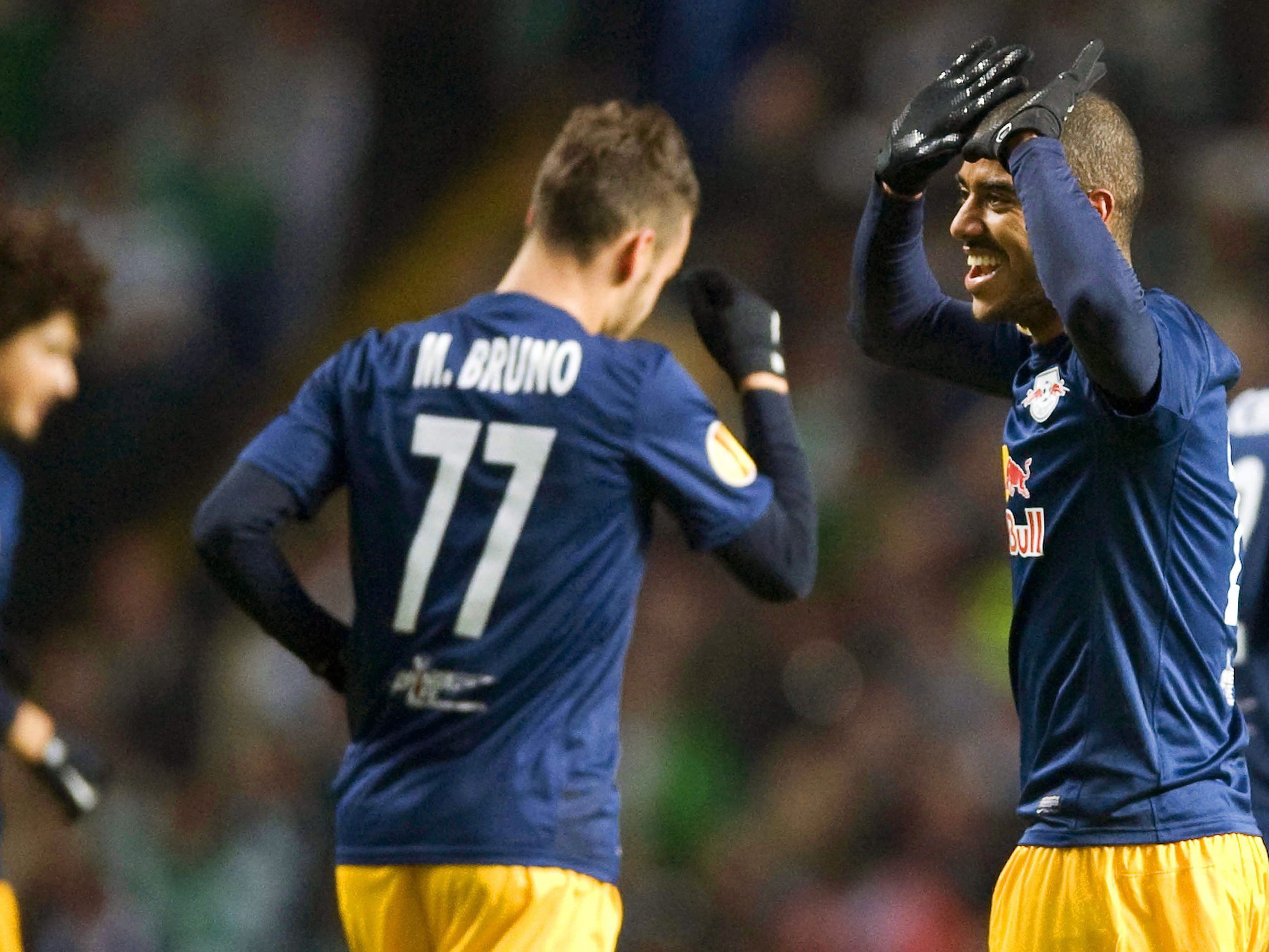 EL: Red Bull Salzburg fixierte am Donnerstag mit einem 3:1-Sieg den 1. Platz in der Gruppe. EL: Red Bull Salzburg fixierte am Donnerstag mit einem 3:1-Sieg den 1. Platz in der Gruppe.