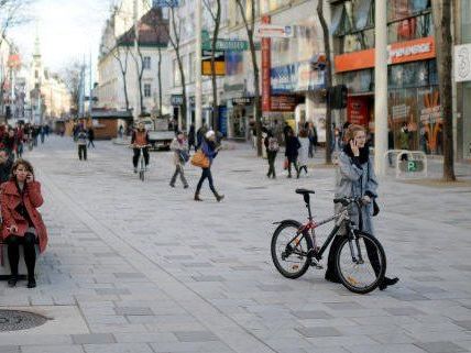 Die Fußgängerzone auf der Mahü ist fertiggestellt.