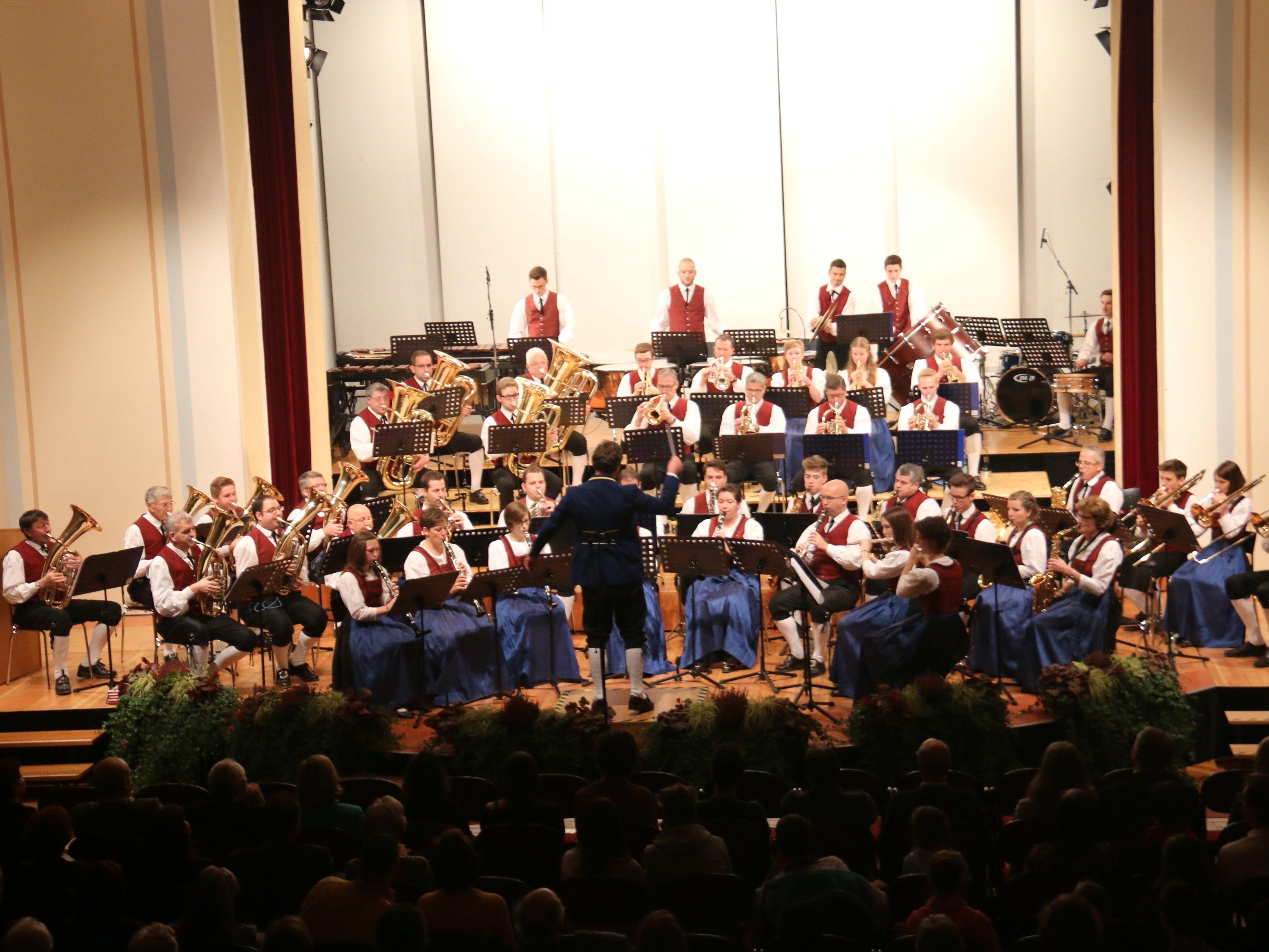 Der Musikverein Gisingen präsentierte „Das Konzert“ im Saal des Landeskonservatoriums.