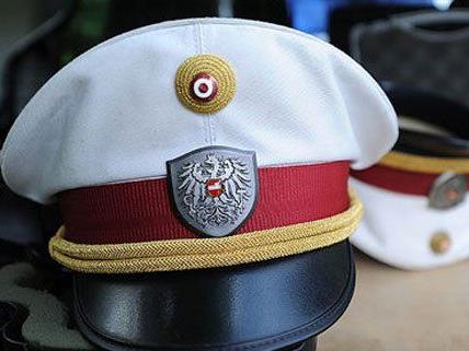 Wiener Polizisten wurden am Sonntag zu Lebensrettern.