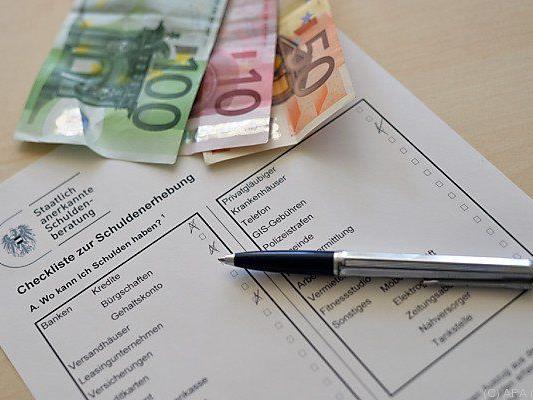 Viele Österreicher tappen in Schuldenfalle