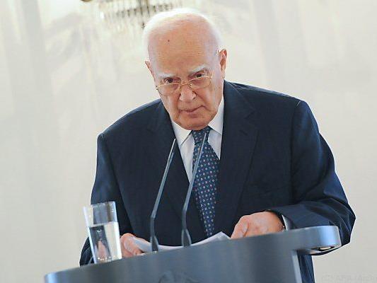 Scheidender Staatschef Karolos Papoulias