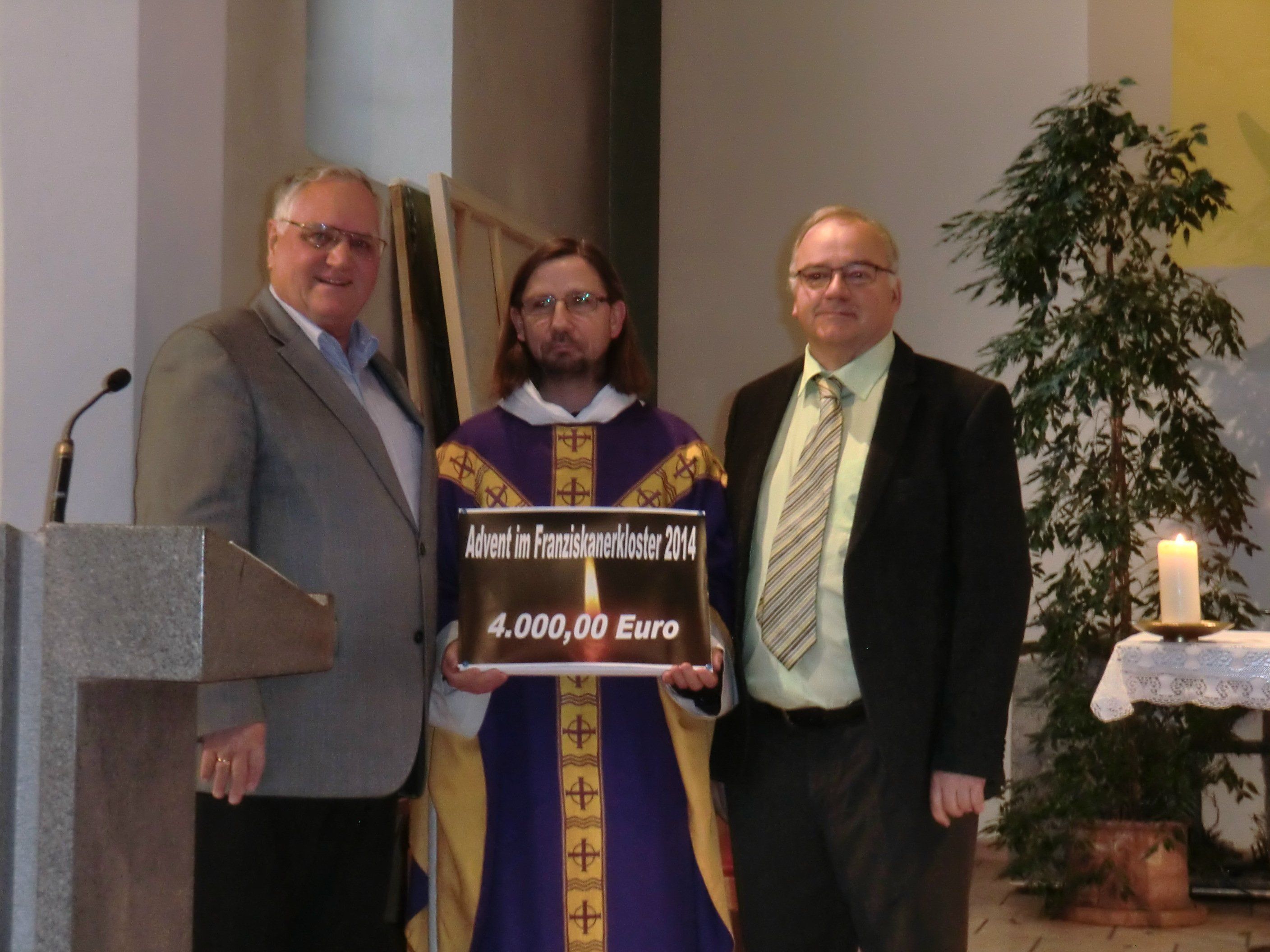 Klostervater Heinz Seeburger, Pater Johannes, Mitorganisator Bertram Bolter Klostervater Heinz Seeburger, Pater Johannes, Mitorganisator Bertram Bolter
