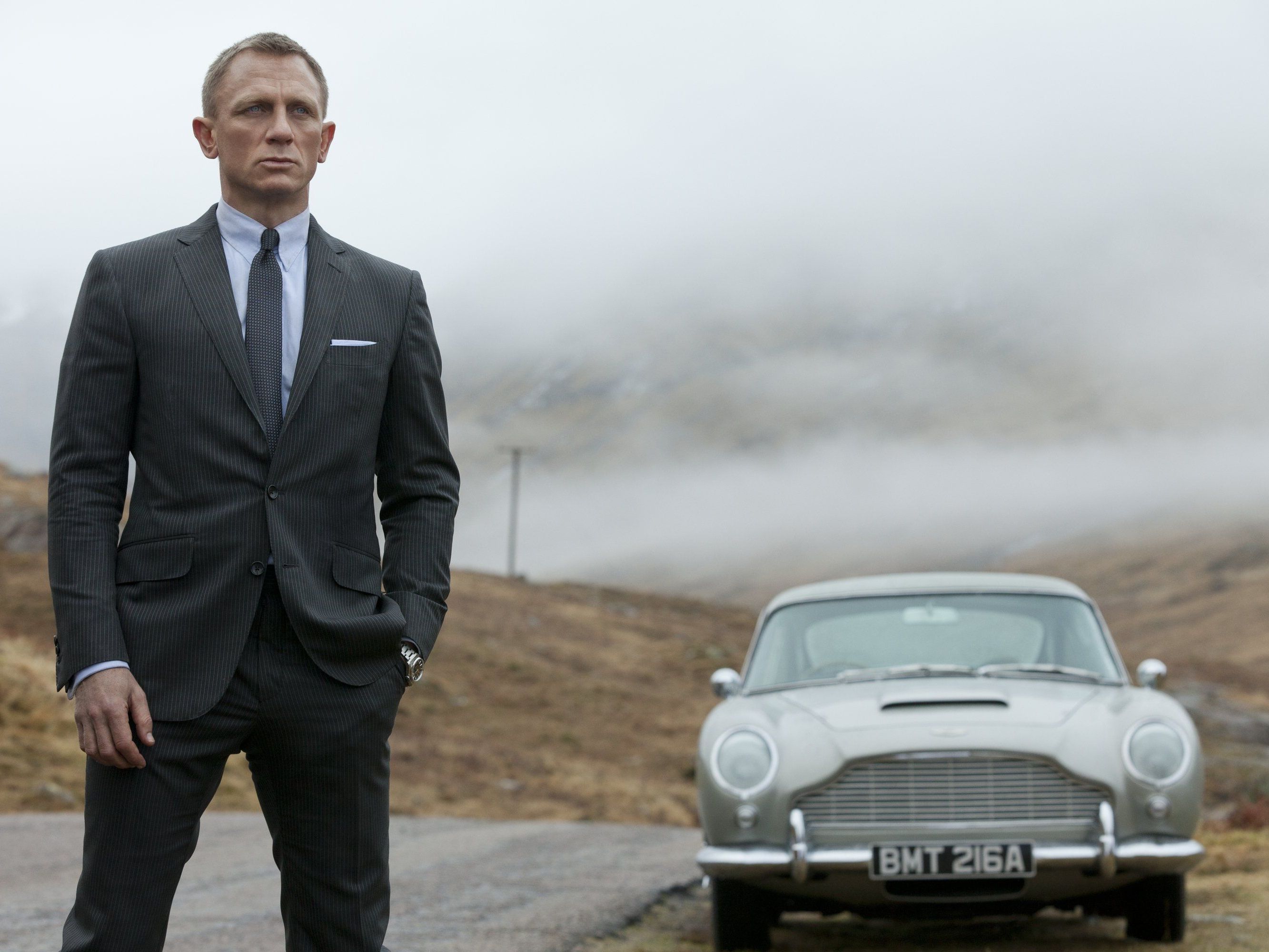 Daniel Craig ist auch im 24. 007-Film ("Spectre") James Bond. Daniel Craig ist auch im 24. 007-Film ("Spectre") James Bond.