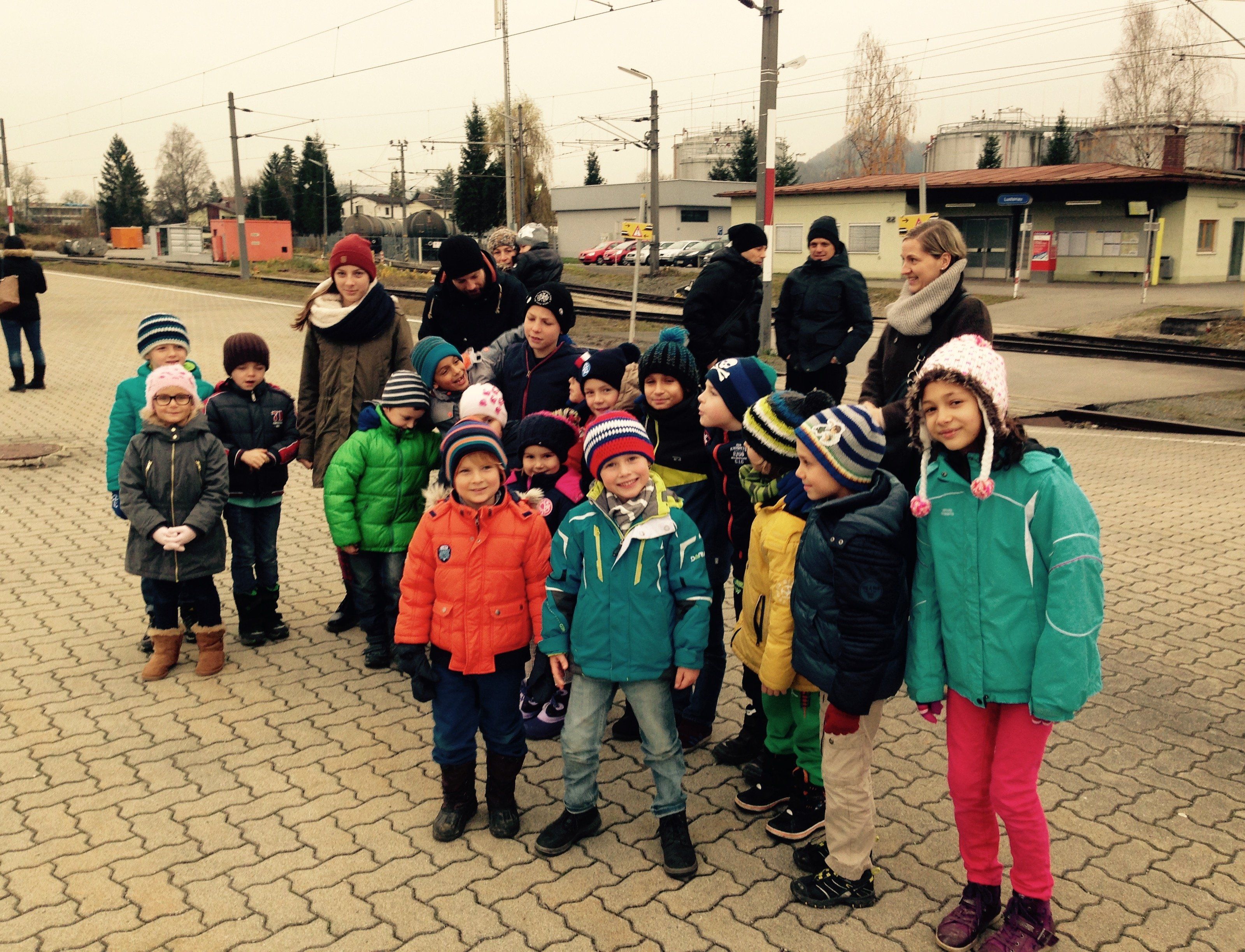Die Kicker der U7 und U8 des FC Lustenaus freuten sich sehr auf den Ausflug Die Kicker der U7 und U8 des FC Lustenaus freuten sich sehr auf den Ausflug