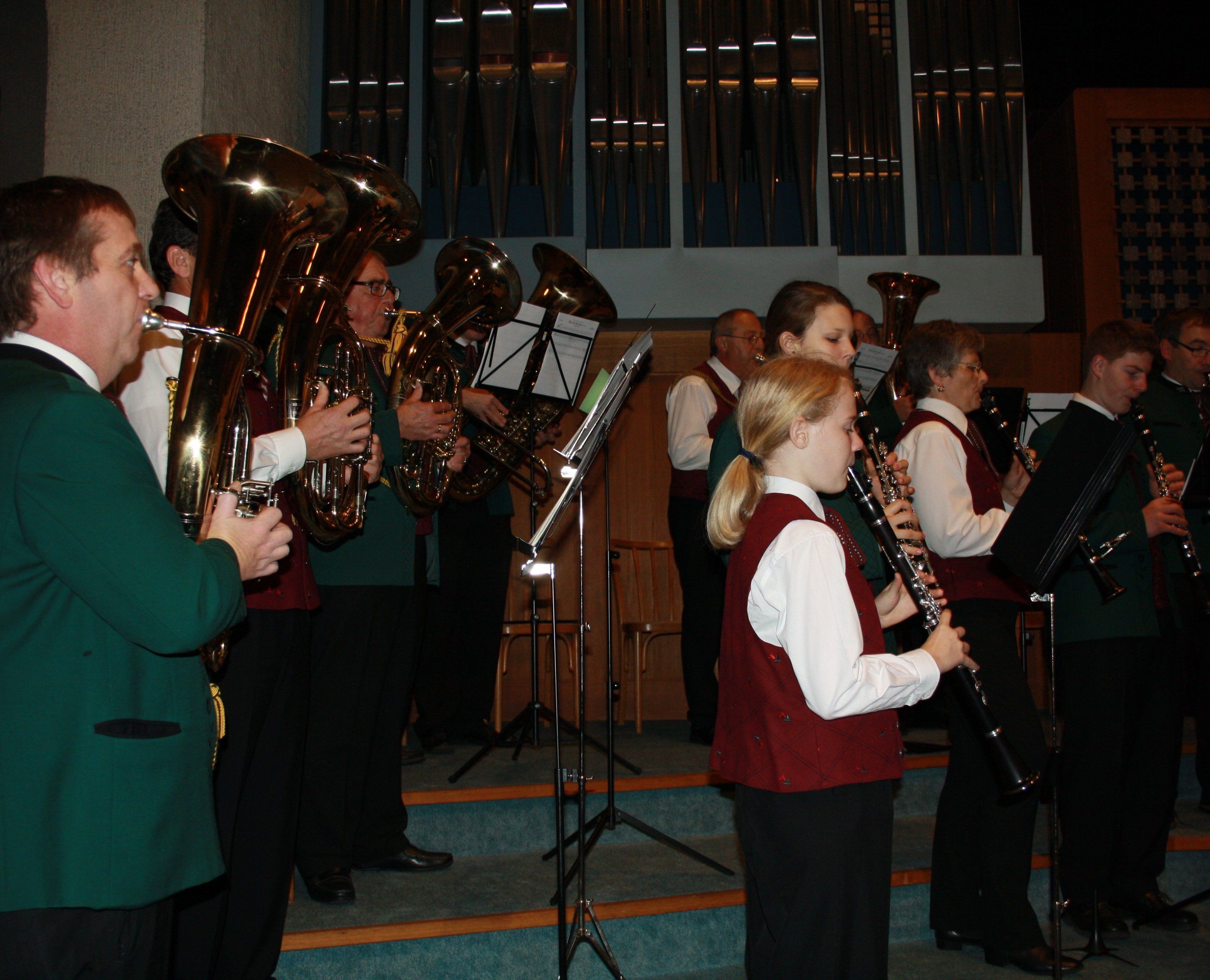 Der Musikverein Concordia Lustenau lädt zum Adventskonzert in die Erlöserkirche Der Musikverein Concordia Lustenau lädt zum Adventskonzert in die Erlöserkirche