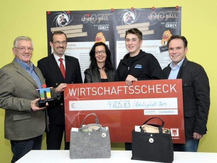 Vlnr.: Franz Abbrederis, Christoph Hinteregger, Conny Amann, Daniel Moser, Michael Amann Vlnr.: Franz Abbrederis, Christoph Hinteregger, Conny Amann, Daniel Moser, Michael Amann