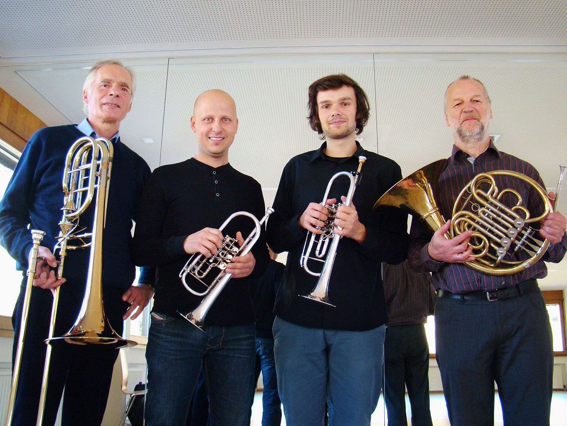 Vier der fünf ausführenden Instrumentalisten: Georg Morre, Tobias Egle, Gabriel Morre und Dietmar Hartmann. Vier der fünf ausführenden Instrumentalisten: Georg Morre, Tobias Egle, Gabriel Morre und Dietmar Hartmann.