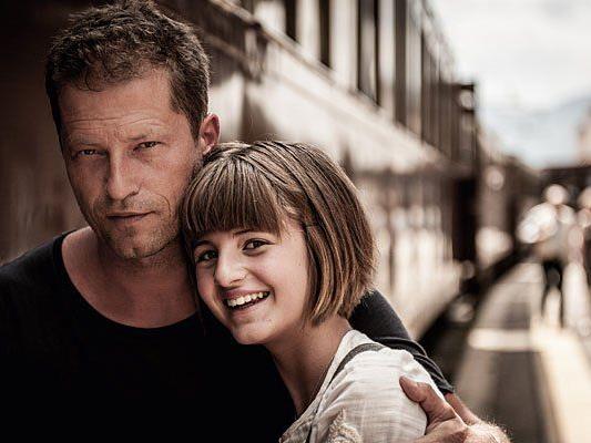 Til Schweiger mit seiner Tochter Emma Schweiger im neuen Film "Honig im Kopf"