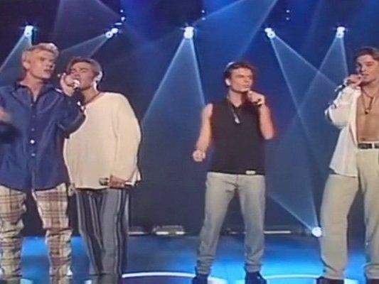 Caught in the Act ließen in den 1990er Jahren Mädchenherzen schneller schlagen. Caught in the Act ließen in den 1990er Jahren Mädchenherzen schneller schlagen.