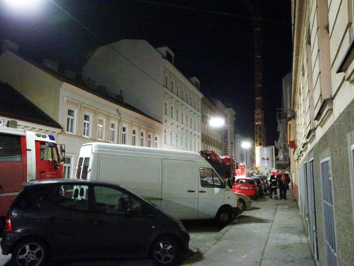 Am Dienstagabend wurde Einsturzwarnung gegeben. Am Dienstagabend wurde Einsturzwarnung gegeben.