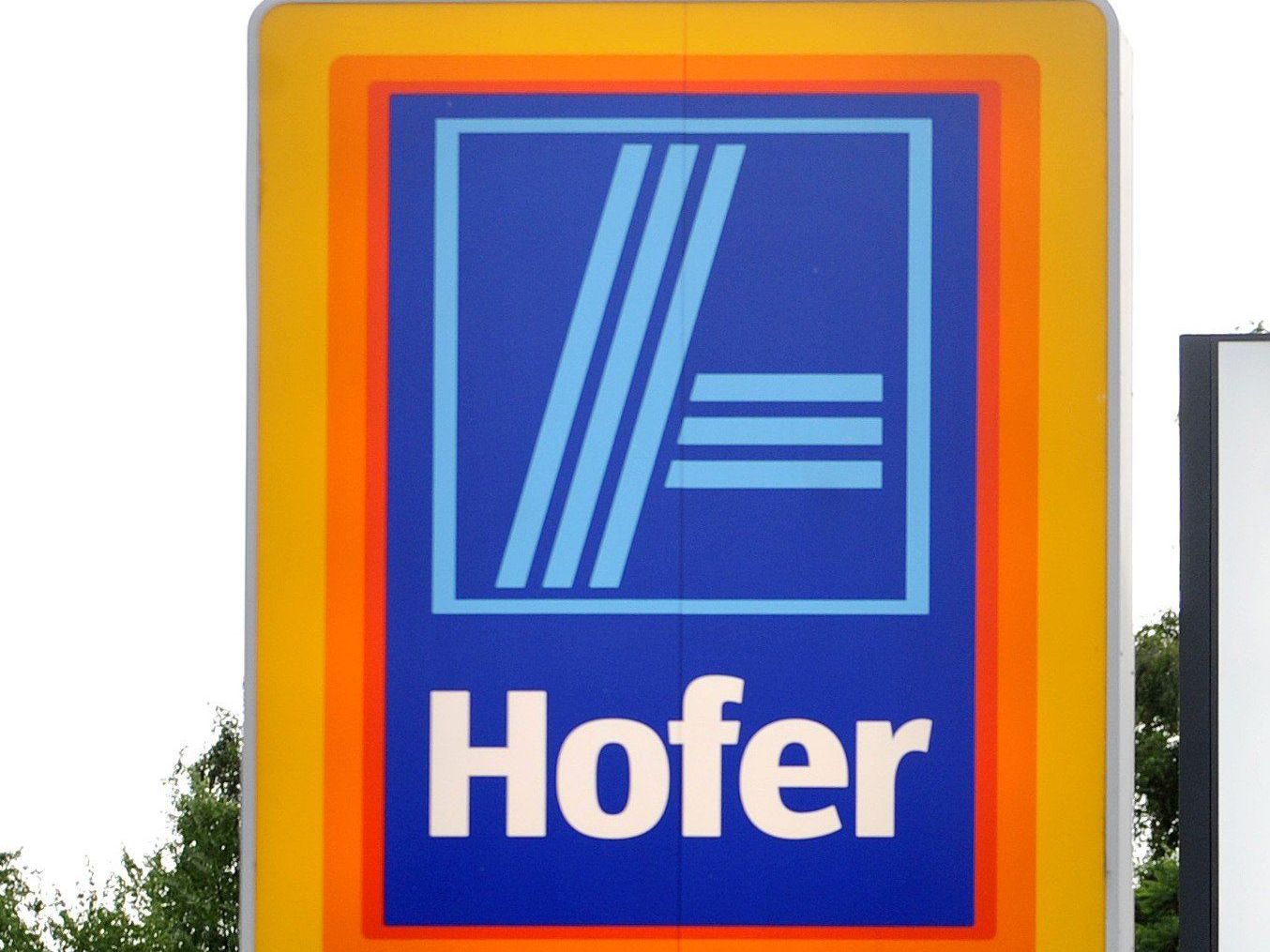 Hofer geht unter die Mobilfunker - 1.000 min/3.000 MB für 9,90 Euro Hofer geht unter die Mobilfunker - 1.000 min/3.000 MB für 9,90 Euro