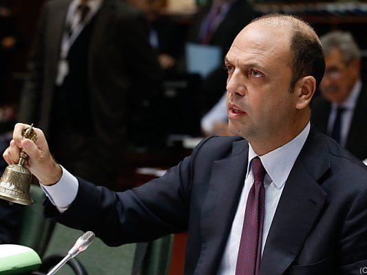 Innenminister Angelino Alfano begrüßte Festnahme