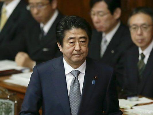Wie reagiert Japans Premier Shinzo Abe?