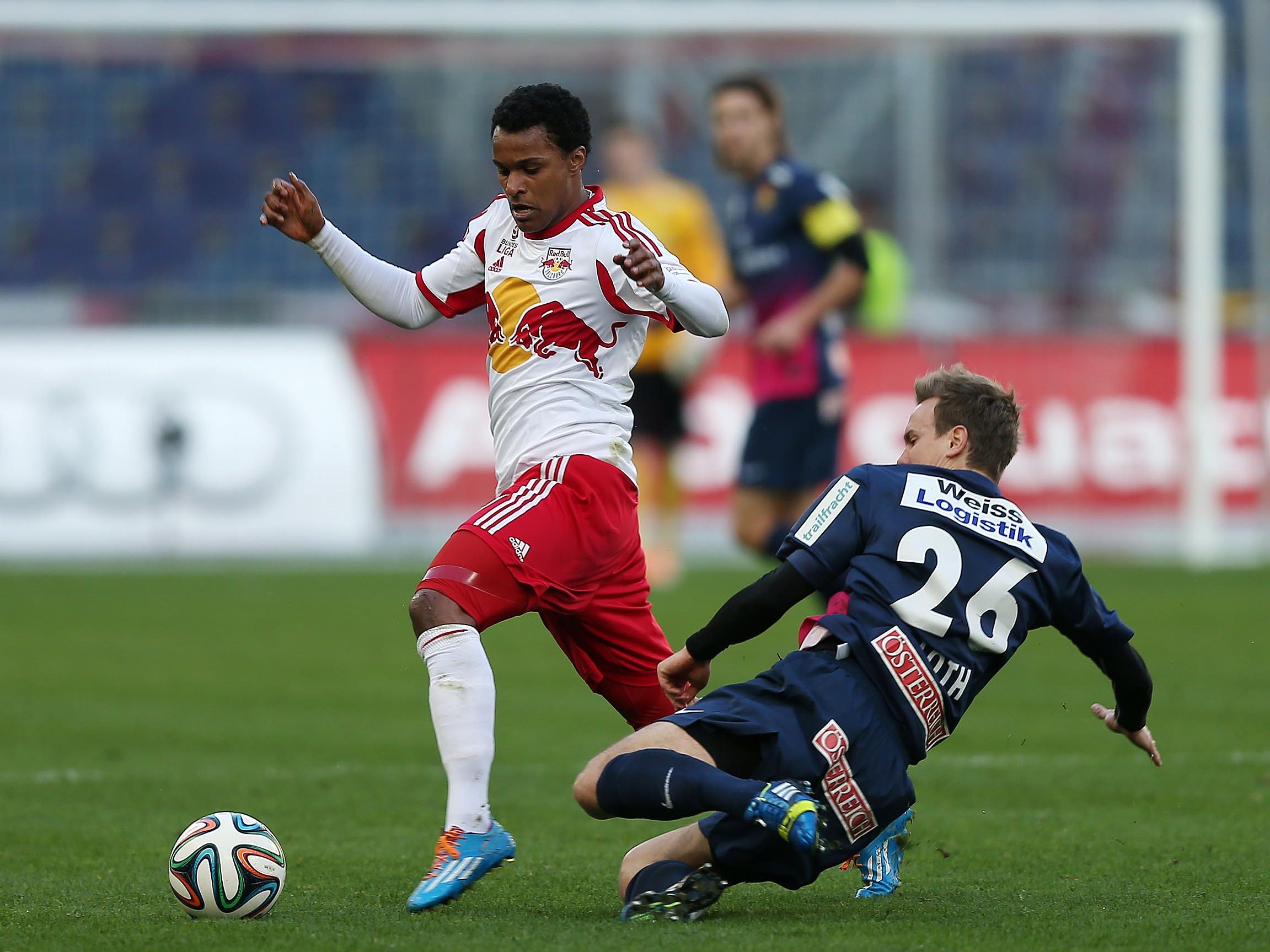 Valentino Lazaro bleibt den Bullen erhalten. Valentino Lazaro bleibt den Bullen erhalten.