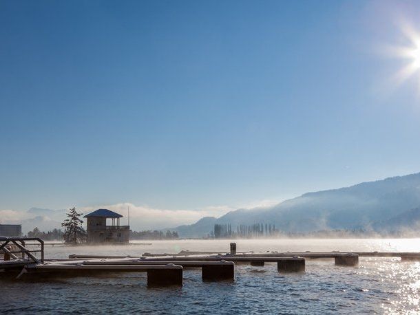 Auch im Winter lässt es sich am Wörthersee gut urlauben.