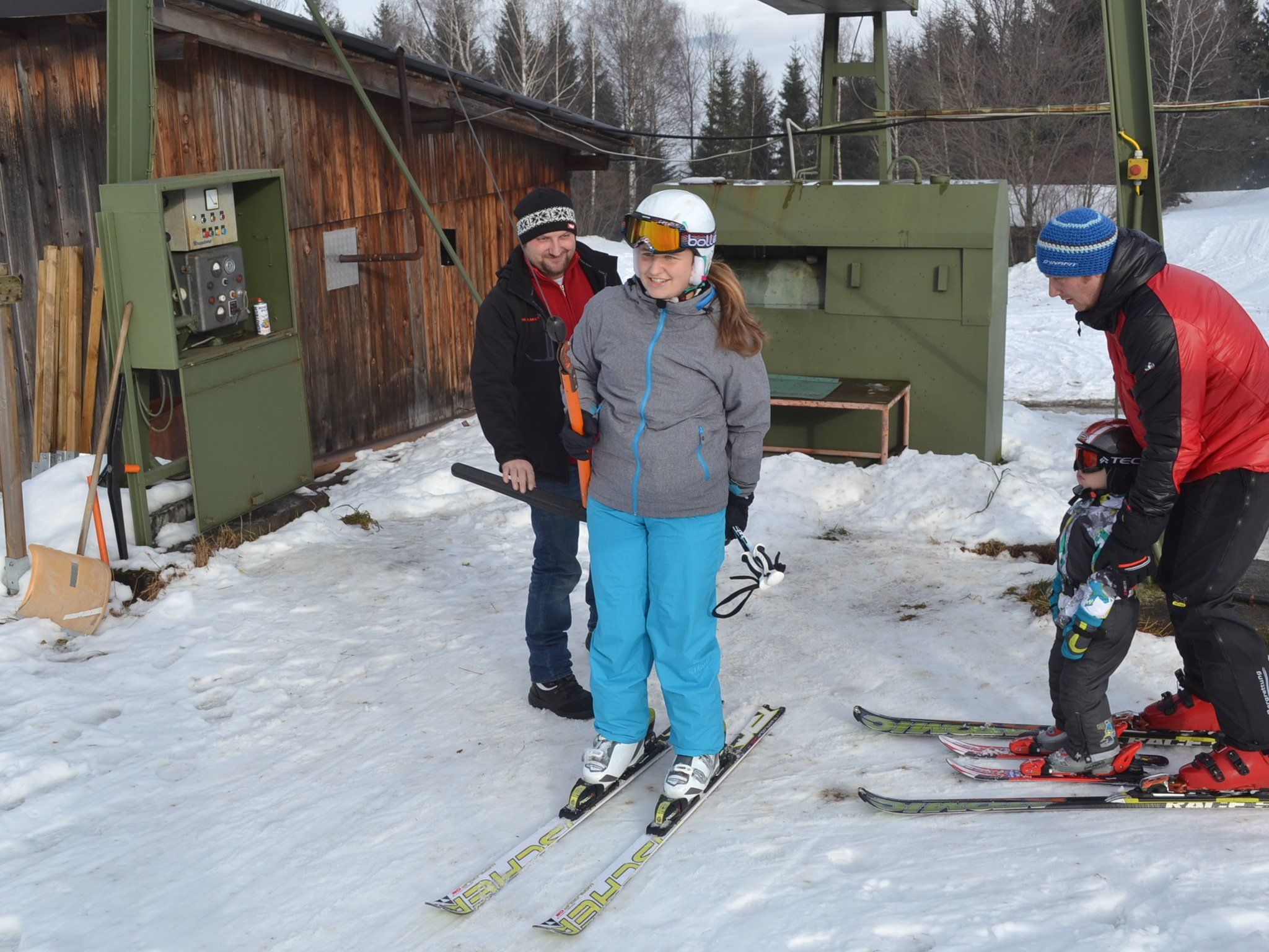 Die meisten Nenzinger haben auf Tschardund Skifahren gelernt. Die meisten Nenzinger haben auf Tschardund Skifahren gelernt.