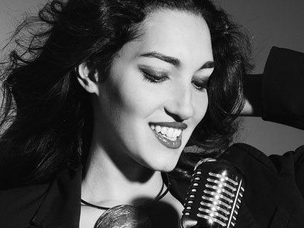 Celina Ann will Österreich beim ESC 2015 vertreten. Celina Ann will Österreich beim ESC 2015 vertreten.