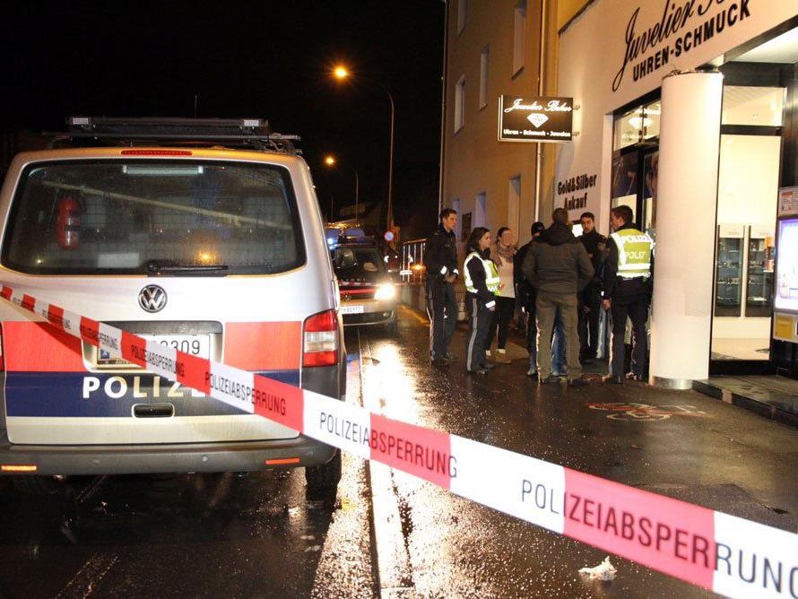 Juwelier-Überfall in Dornbirn: Täter lauerten vor Geschäft auf - Tresor ausgeräumt
