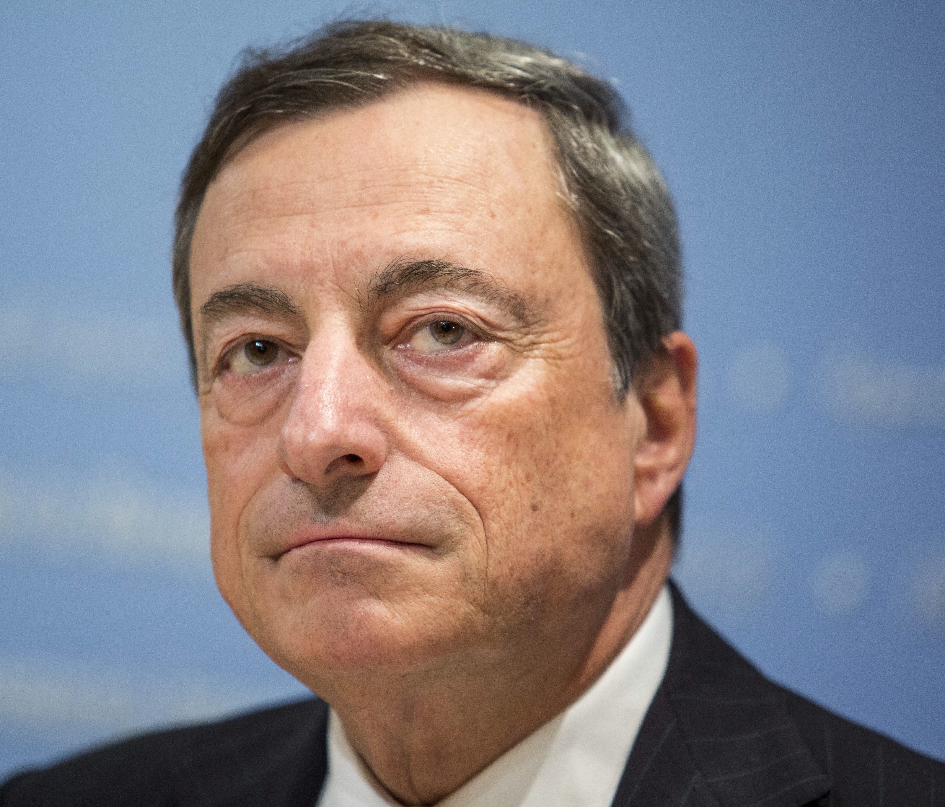 Sorgenvolle Miene bei EZB-Präsident Mario Draghi. Sorgenvolle Miene bei EZB-Präsident Mario Draghi.