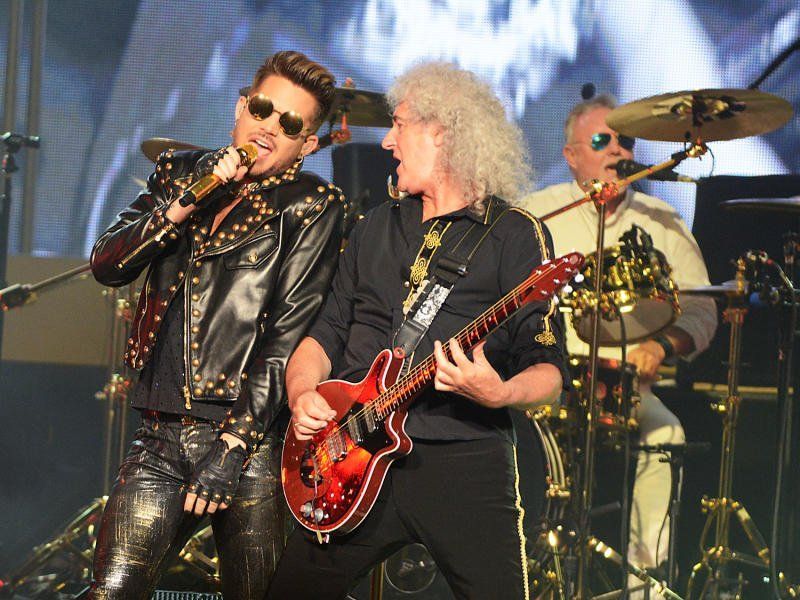 Adam Lambert (links) rockte bereits gemeinsam mit Brian May von Queen die Bühnen. Adam Lambert (links) rockte bereits gemeinsam mit Brian May von Queen die Bühnen.